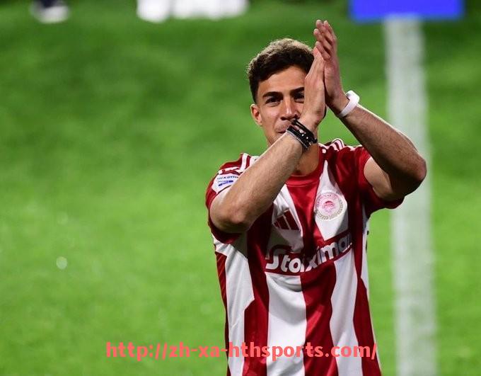 华体会hth登录入口-德甲首次全胜夺冠球队的传奇赛季回顾与影响